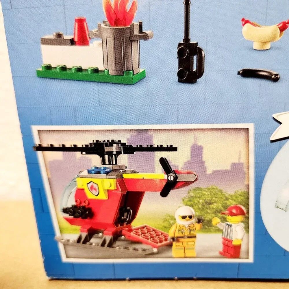 NEW LEGO City Fire Helicopter 60318 Building Set CHRISTMAS GIFT STOCKING STUFFER